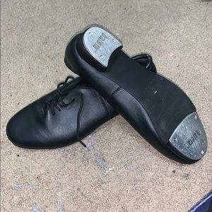 Tap shoes